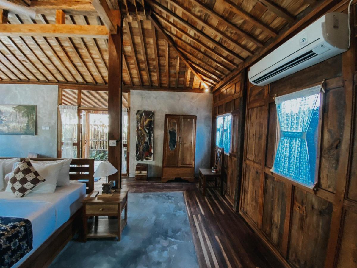 Sarini Villa *