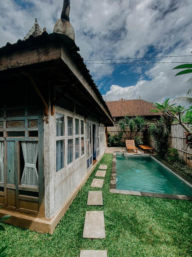 Sarini Villa Blahbatu